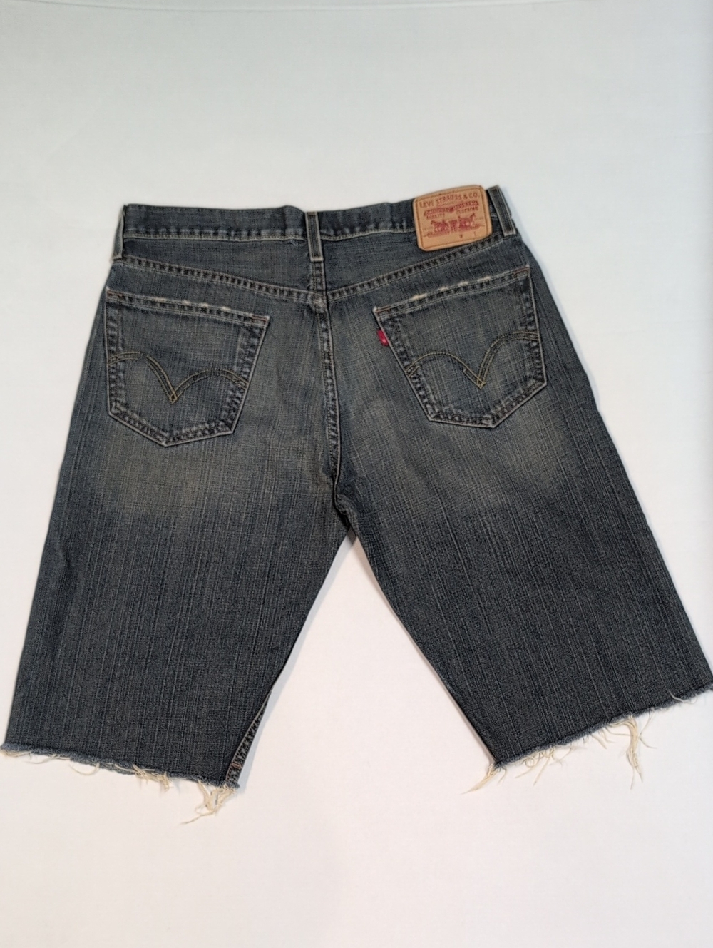 Levi's Men's Vintage Straight 539 Cutoff Denim Shorts Size 33
